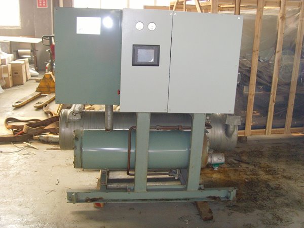 洛隆酒店中央空调不停机清洗方法介绍